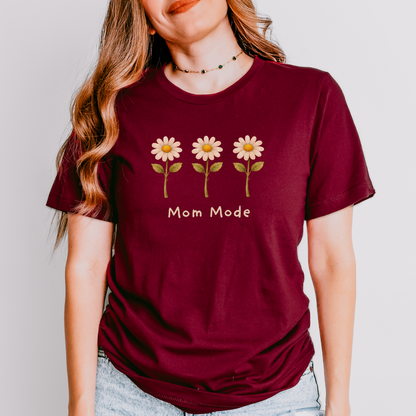 Mom Mode daisy t-shirt maroon Bella+Canvas 3001